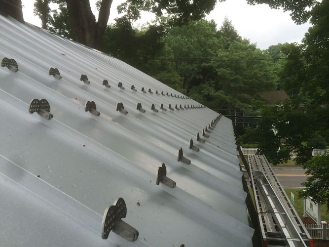 The-Roofer-LLC-Bristol-CT