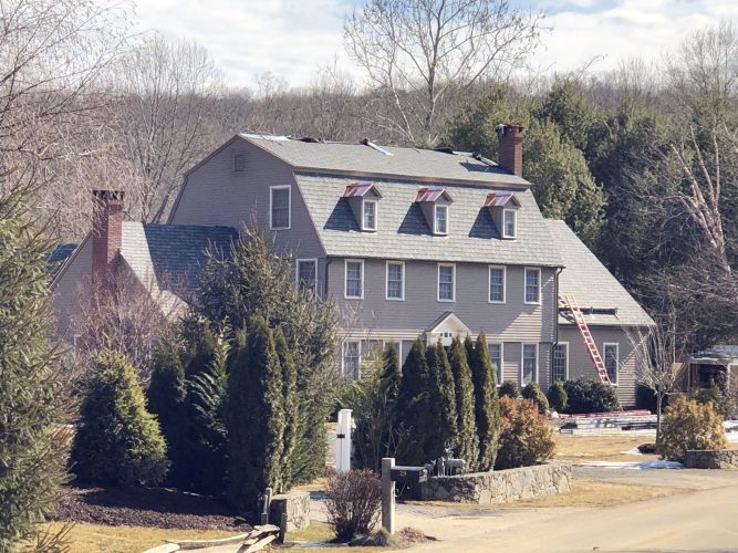 The-Roofer-LLC-Local-Roofing-Contractors-Near-Me